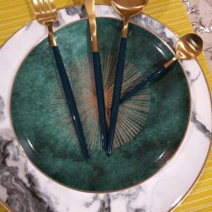 EMERALD GREEN COLOURED/GOLDEN CUTLERY 0F 4