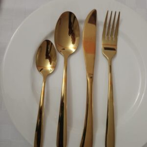 PLAIN GOLDEN CUTLERY SET