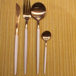 WHITE GOLD CUTLERY SET OF 4