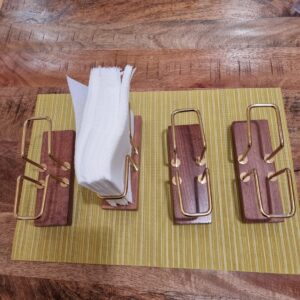 SERVIETTES HOLDERS