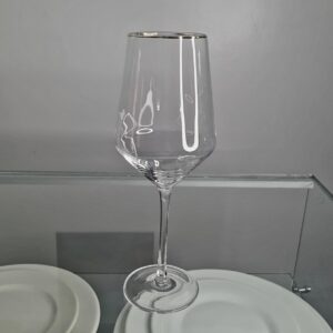 CRYSTAL CLEAR GOLD REAM WHITE WINE GLASSES
