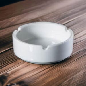 SHENG PORCELAIN ASHTRAY